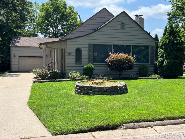 2 BR, 2 Bath Home