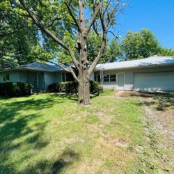 3 Bedroom Fixer-Upper Sitting on 1.43 Acres AUCTION