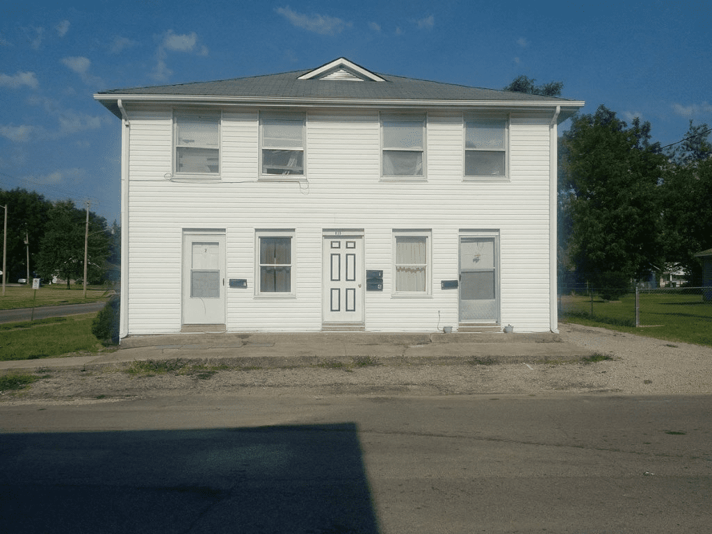 Absolute Auction! 4 Unit Apartment Building